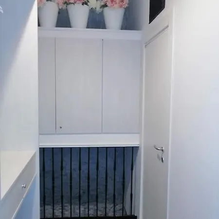 House Vetriera نابولي