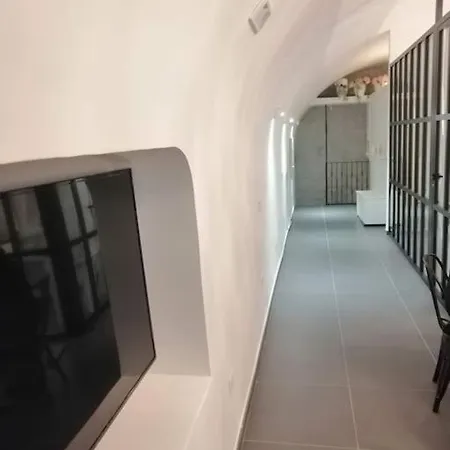 House Vetriera شقة *