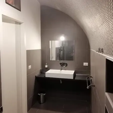 House Vetriera شقة